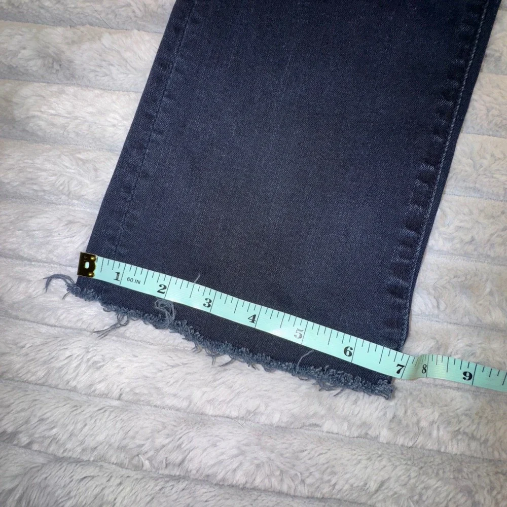 MOTHER Jeans Women's 27x26 The Insider Ankle Holding Hands Dark‎ Wash Frayed Hem